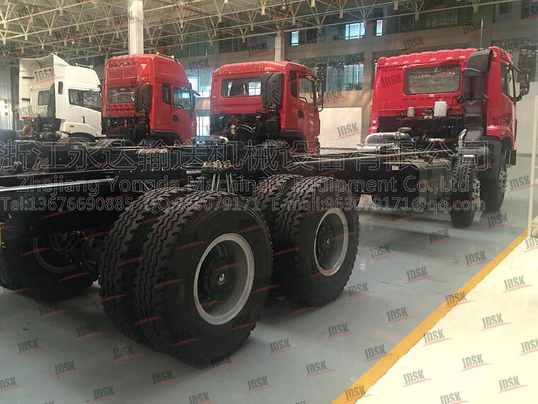軍用重型車(chē)生產(chǎn)線